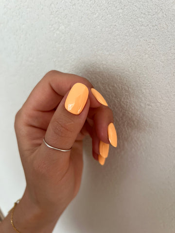 Honey Love - Gelinis lakas 8ml (Be TPO)